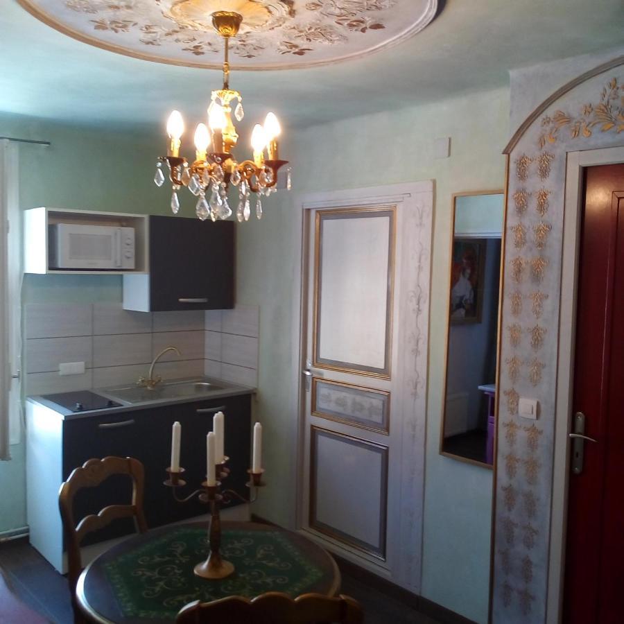 Appartement De Ville Medievale Vinca Kültér fotó